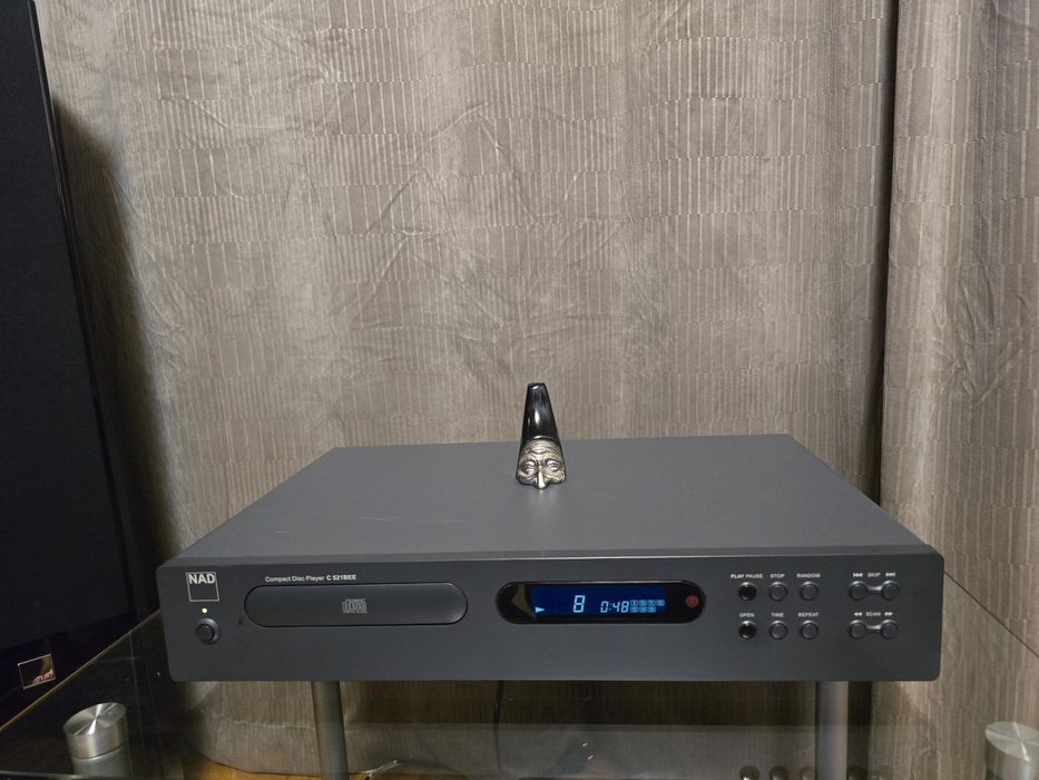CD Player NAD C521BEE  Sunet de cristal, aparat Hi-Fi adevărat !!!