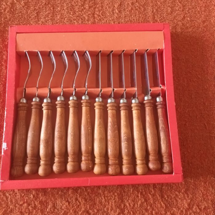 Прибори за хранене