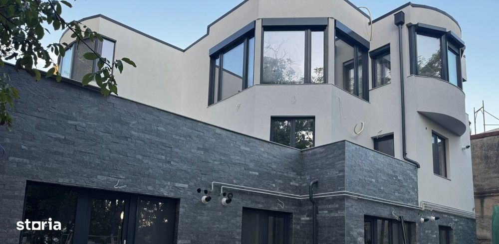 UMF- Apartamente noi  de inchiriat