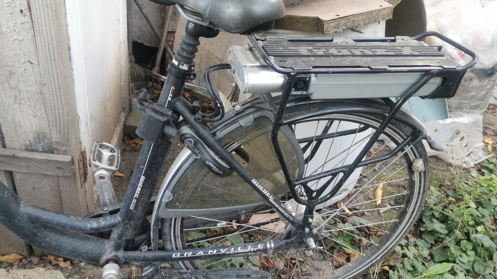 Vand  bicicleta electrica sau normala oraș city
