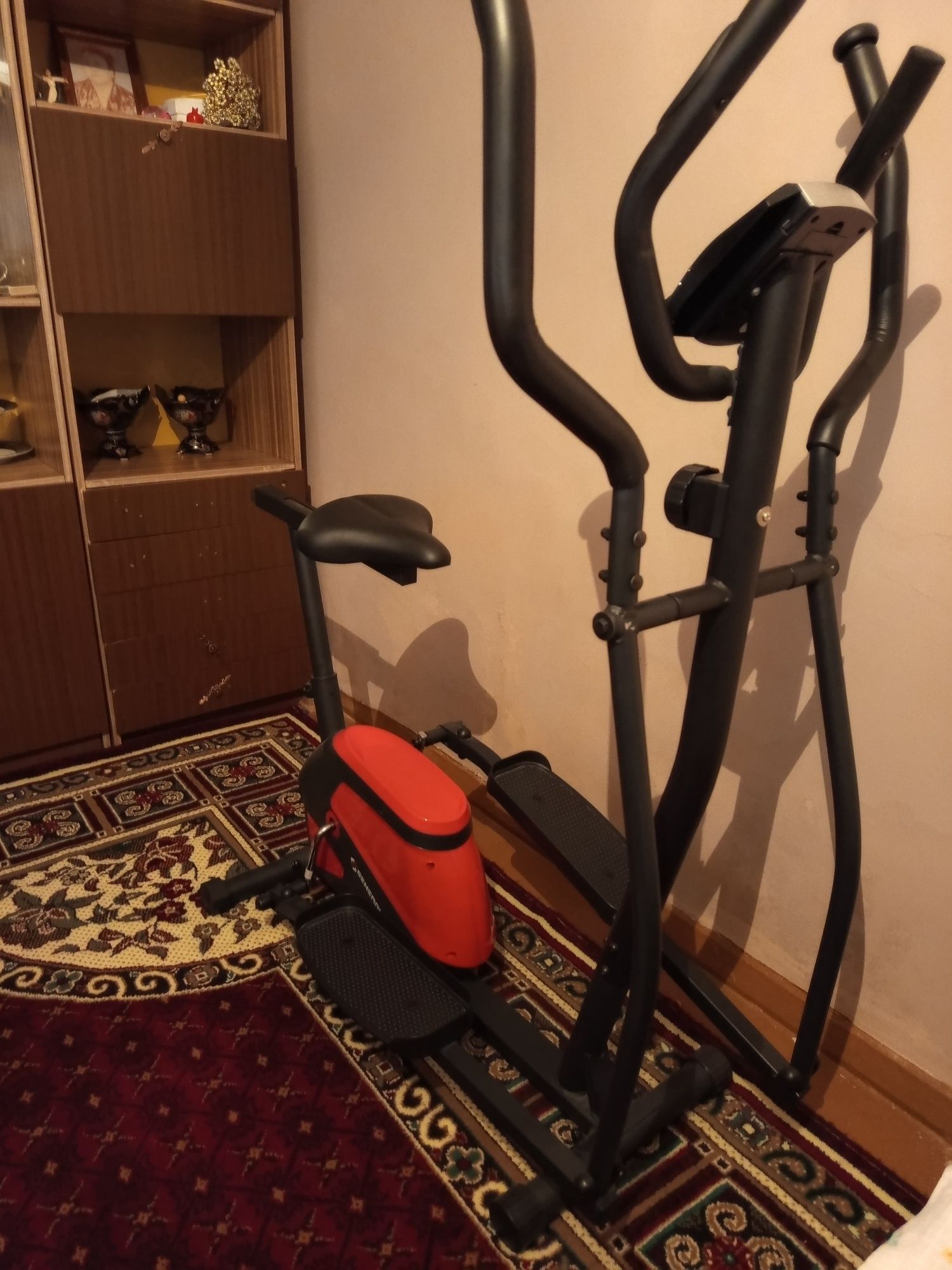 Тренажёр спортивный