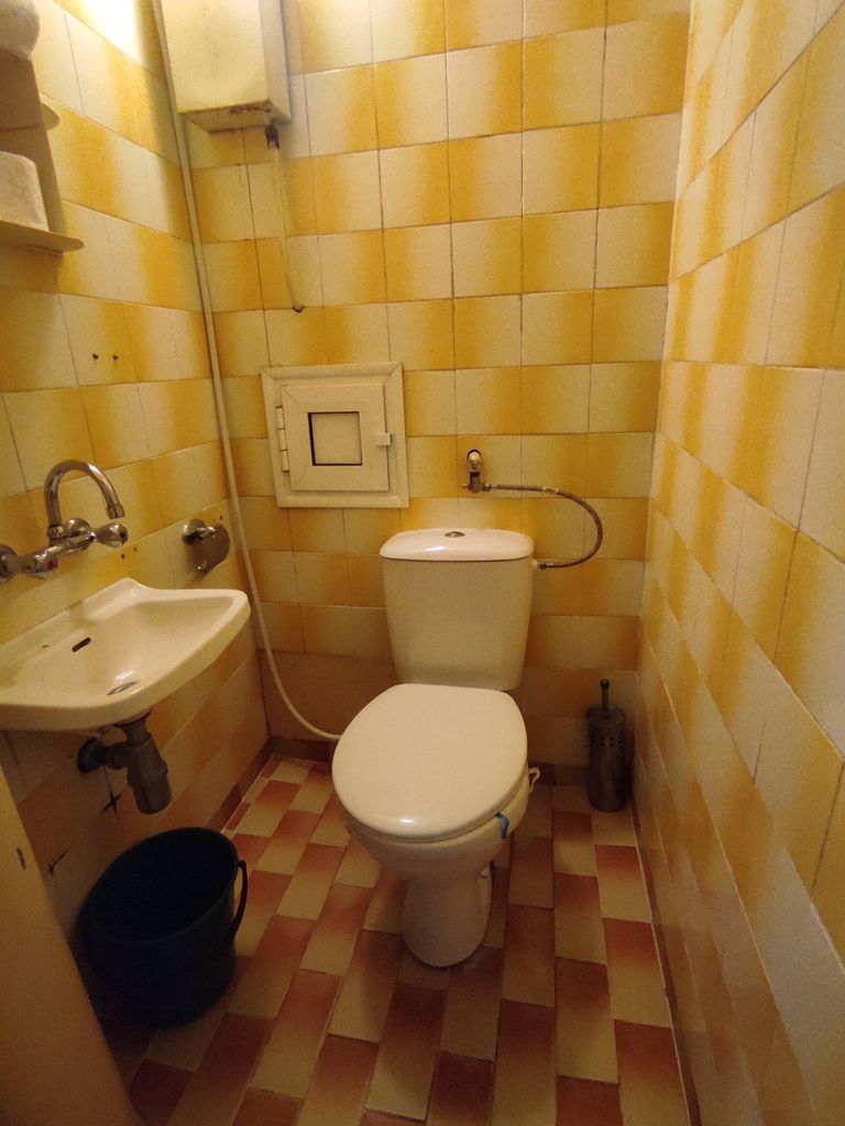 Продава се Тристаен апартамент в Бургас, Център - 102 кв.м за 1270 €/кв.м - Снимка #10