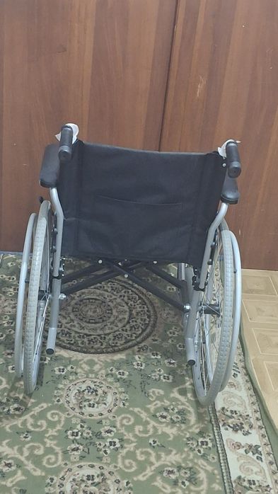 Инвалидная коляска