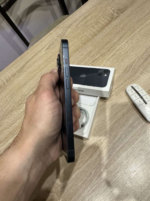 IPhone 13 с гаранция