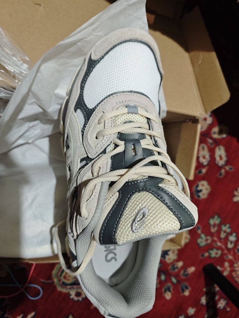 Asics made in Vetnam
