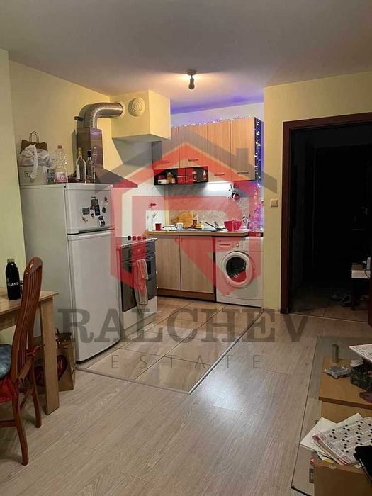 Двустаен апартамент под наем / Победа