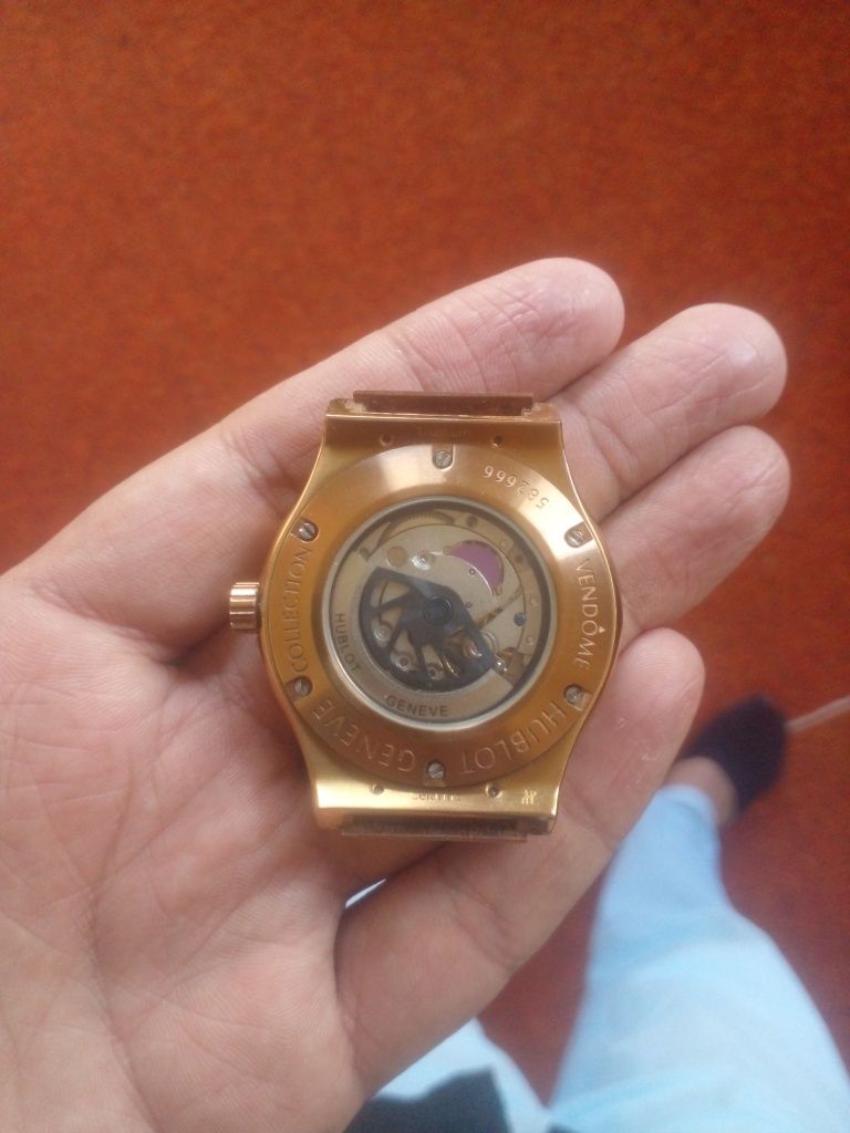 Часы Hublot orginal (на запчасти)