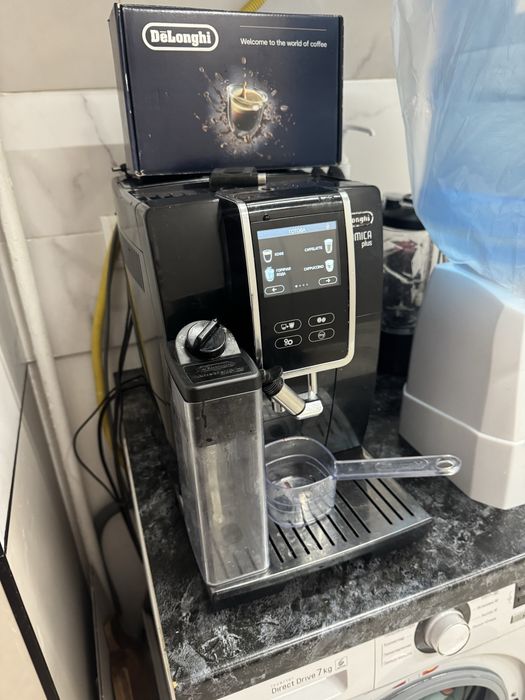 Кофемашина Delondhi
