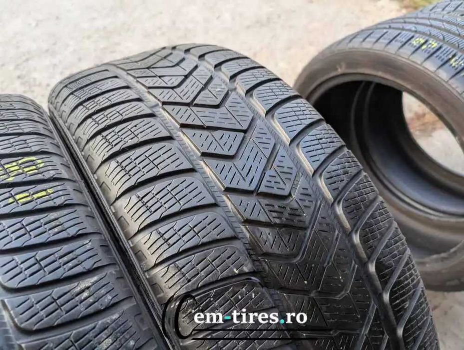 SET 2 Anvelope Iarna 235/60 R18 PIRELLI Scorpion Winter 100V