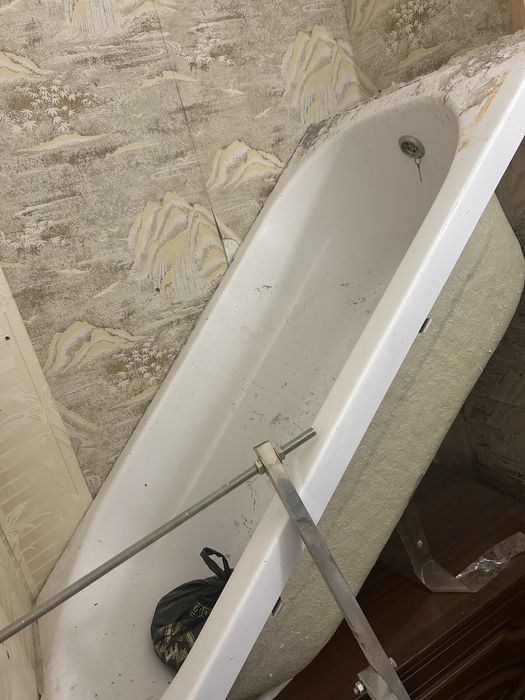 Ванна б/у сатылады сынбаган таза. 150/75 багасы келисим бойынша.