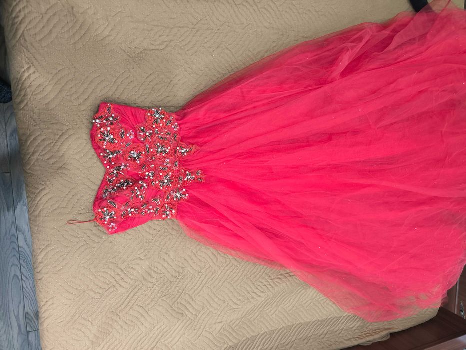 Рокля за официален повод