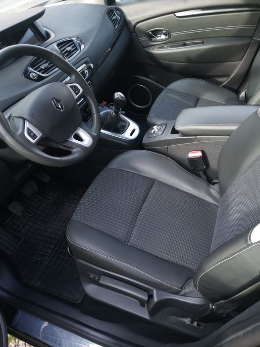 Vând Renault Megane