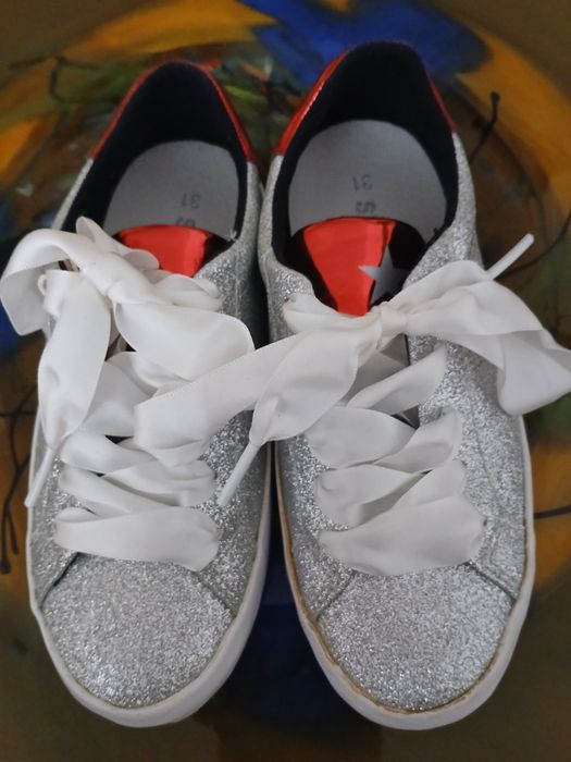 Teniși fete marimea 31