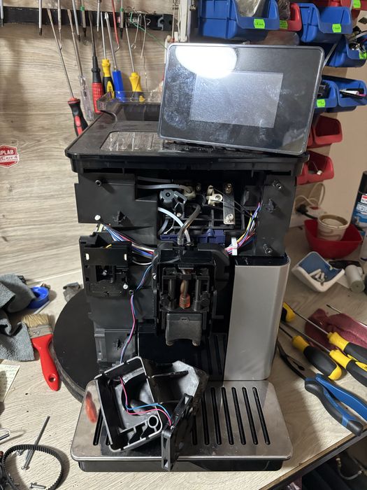 Reparatii expresor Philips Delonghi aparate de cafea