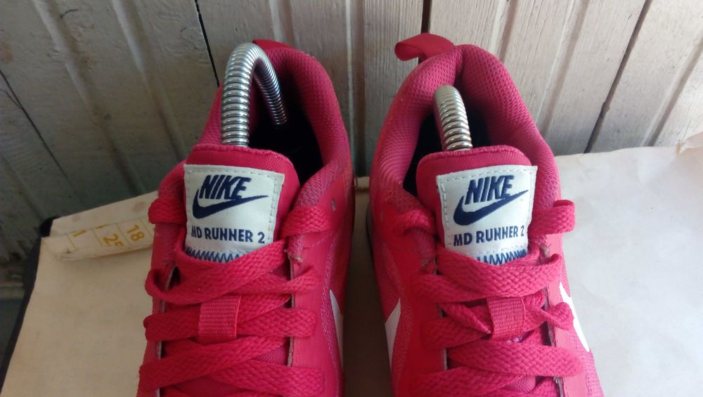 ''Nike MD Runner 2 ''оригинални маратонки 39 номер