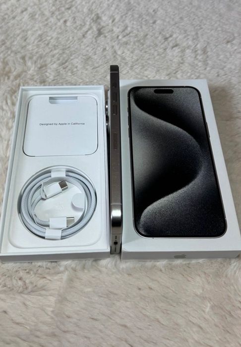 iPhone 15 Pro Max 256gb sau schimb cu Samsung S24 Ultra .