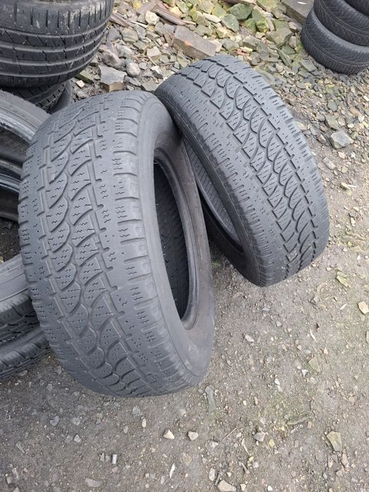 Vand 2 anvelope 235 65 16 C serbing de iarna bune dot 2022