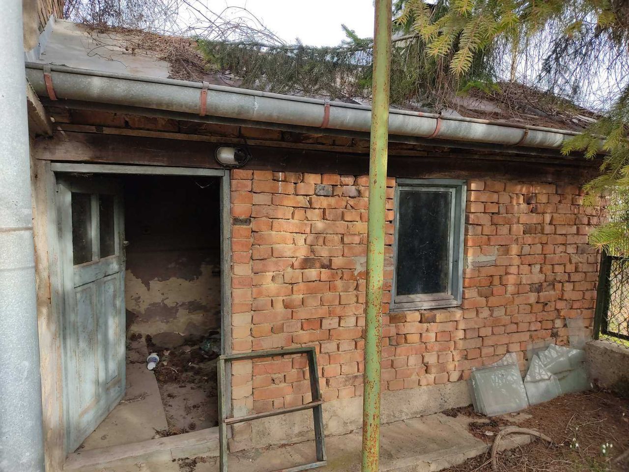 Продава се Къща в с. Гешаново, Област Добрич - 100 кв.м за 250 €/кв.м - Снимка #4