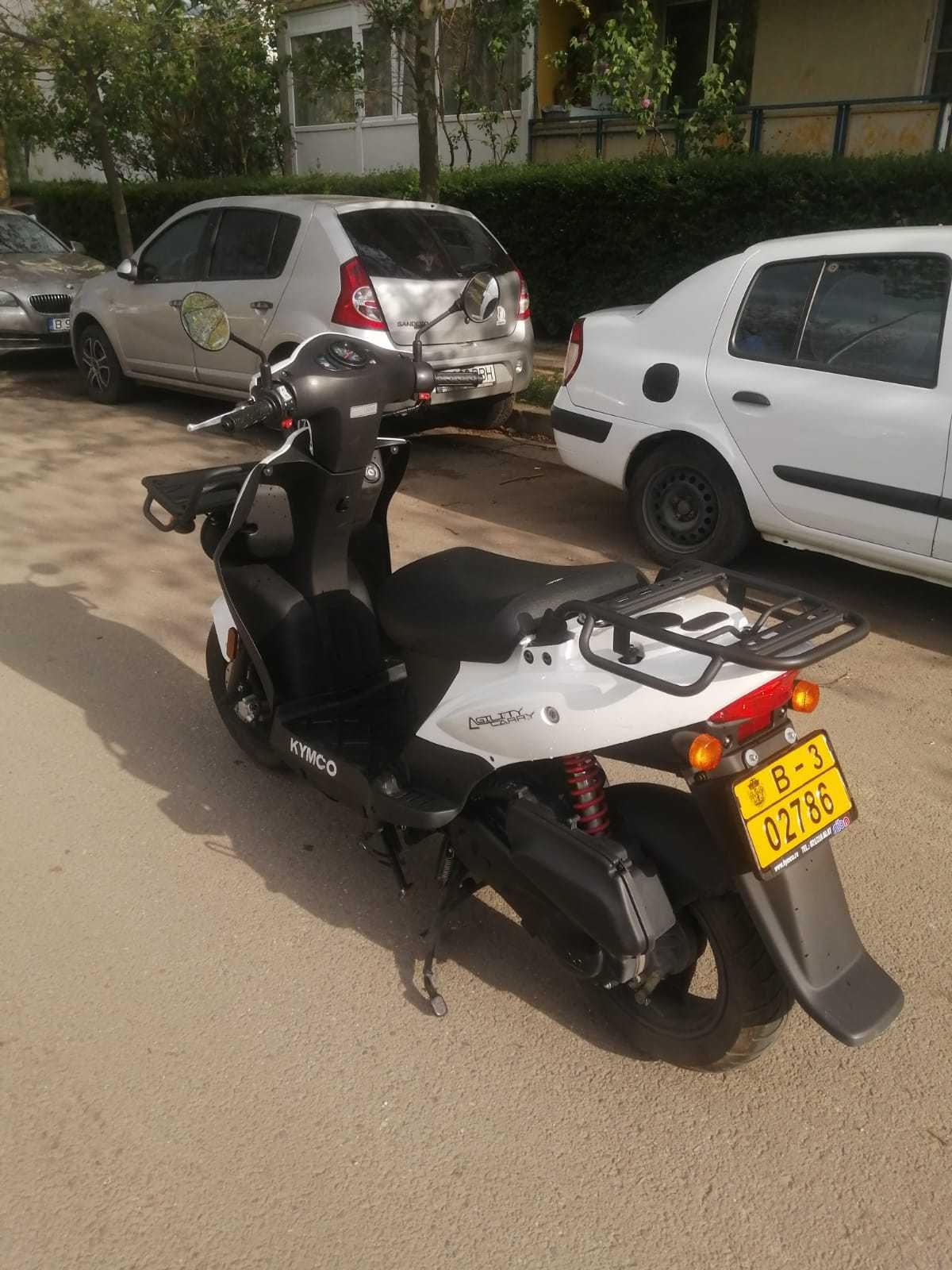 Scuter kymco de inchiriat pentru glovo/tazz/bolt food