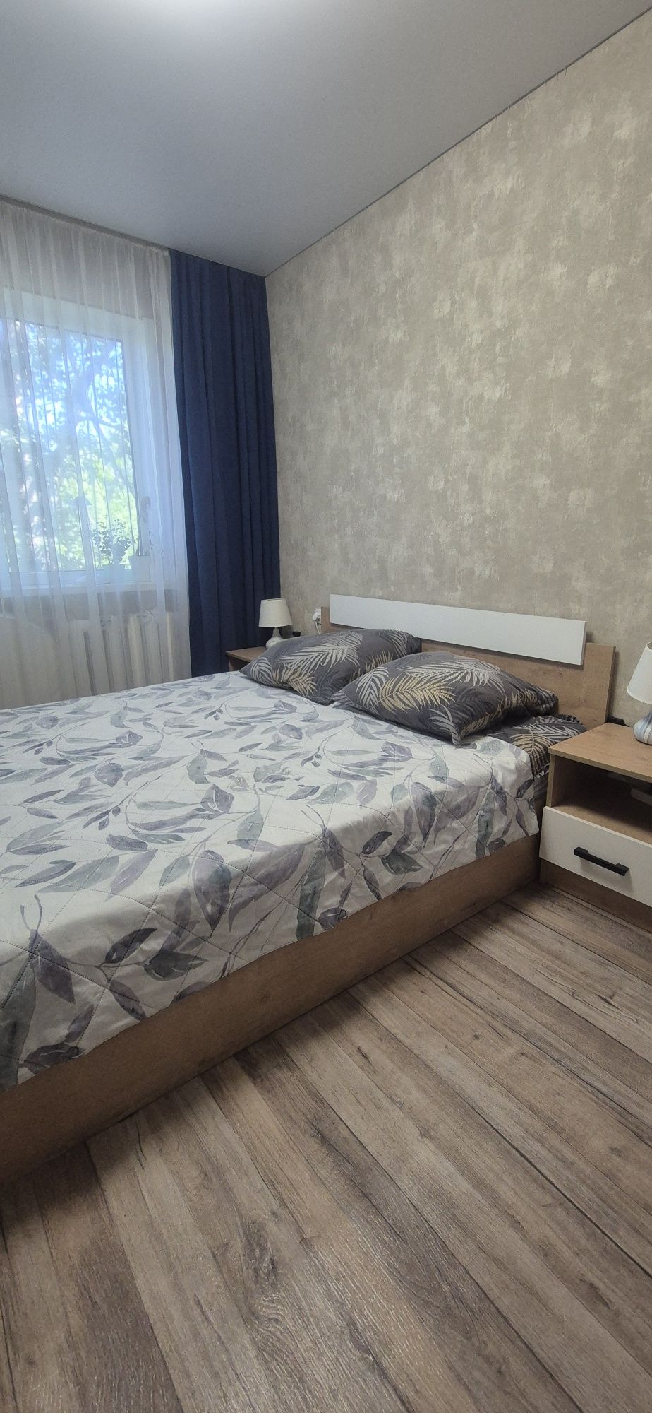 Продаётся спальный гарнитур.