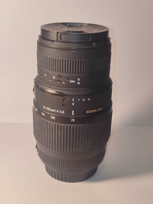 Obiectiv Sigma EF mount pentru Canon, 70-300mm , 1.4-5.6