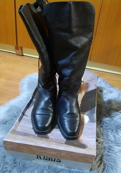 cizme din  piele de porc , originale