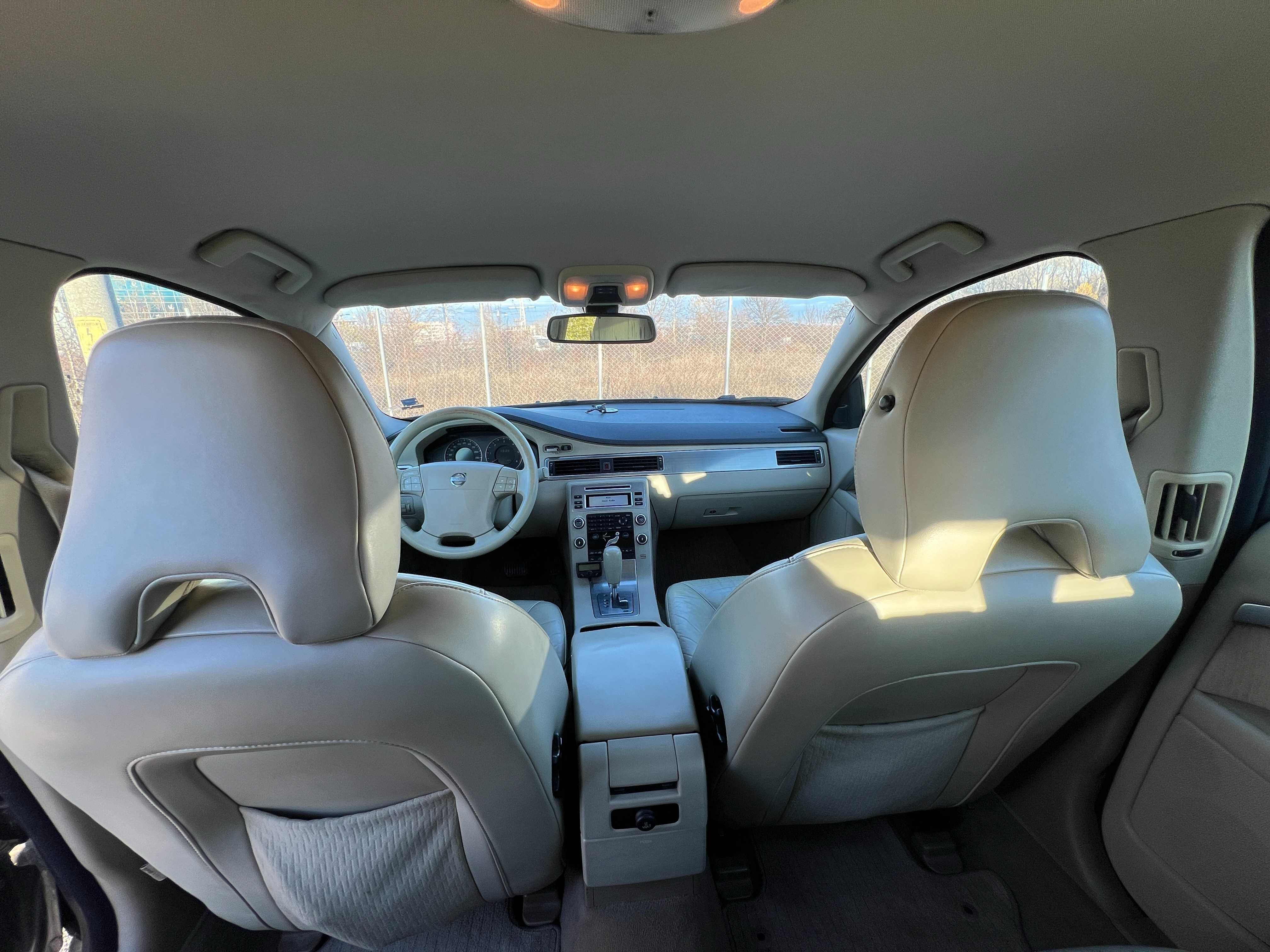 Volvo V70 + комплект летни гуми
