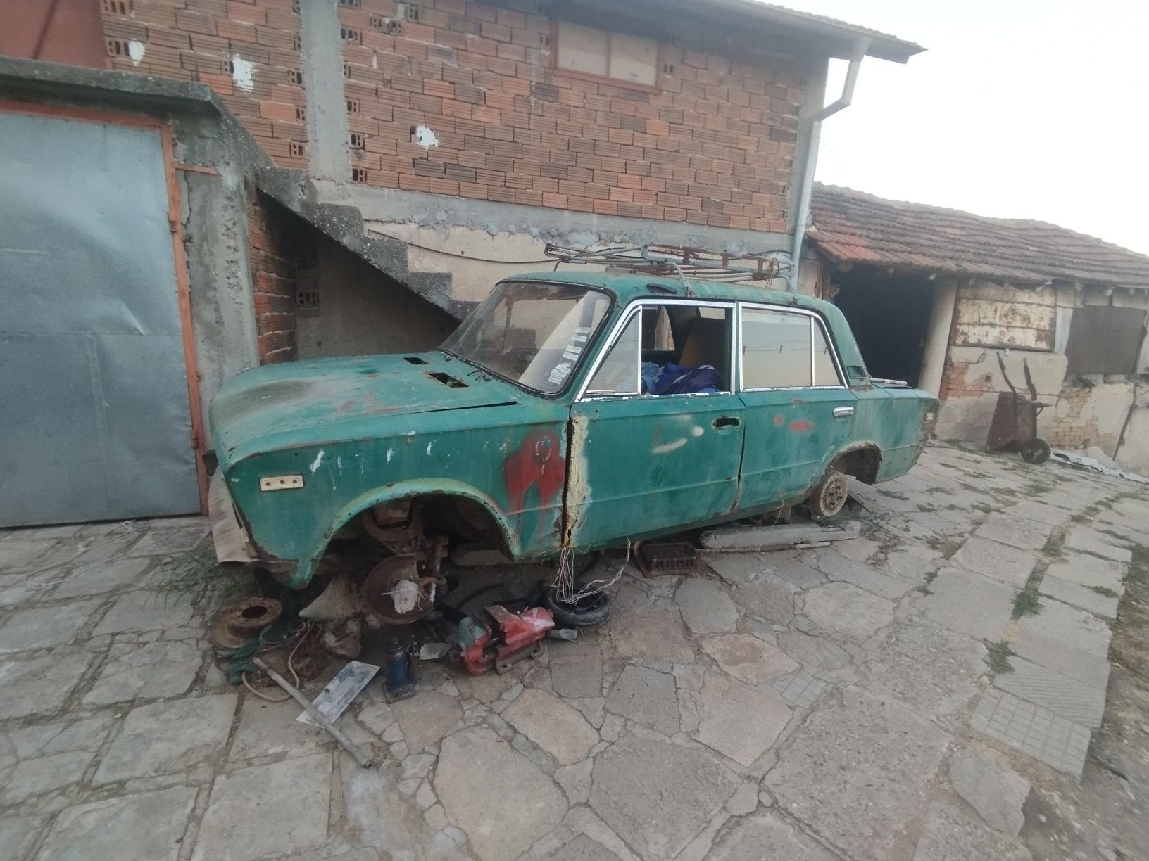 Лада1500 на части