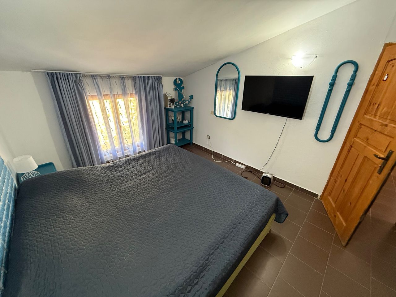 Дава се под наем Къща в Свети Влас - 550 кв.м за 20400 € - Снимка #8
