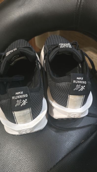 Маратонки    Nike