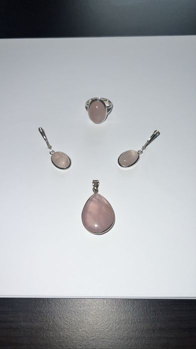 Set de argint cu piatră de opal