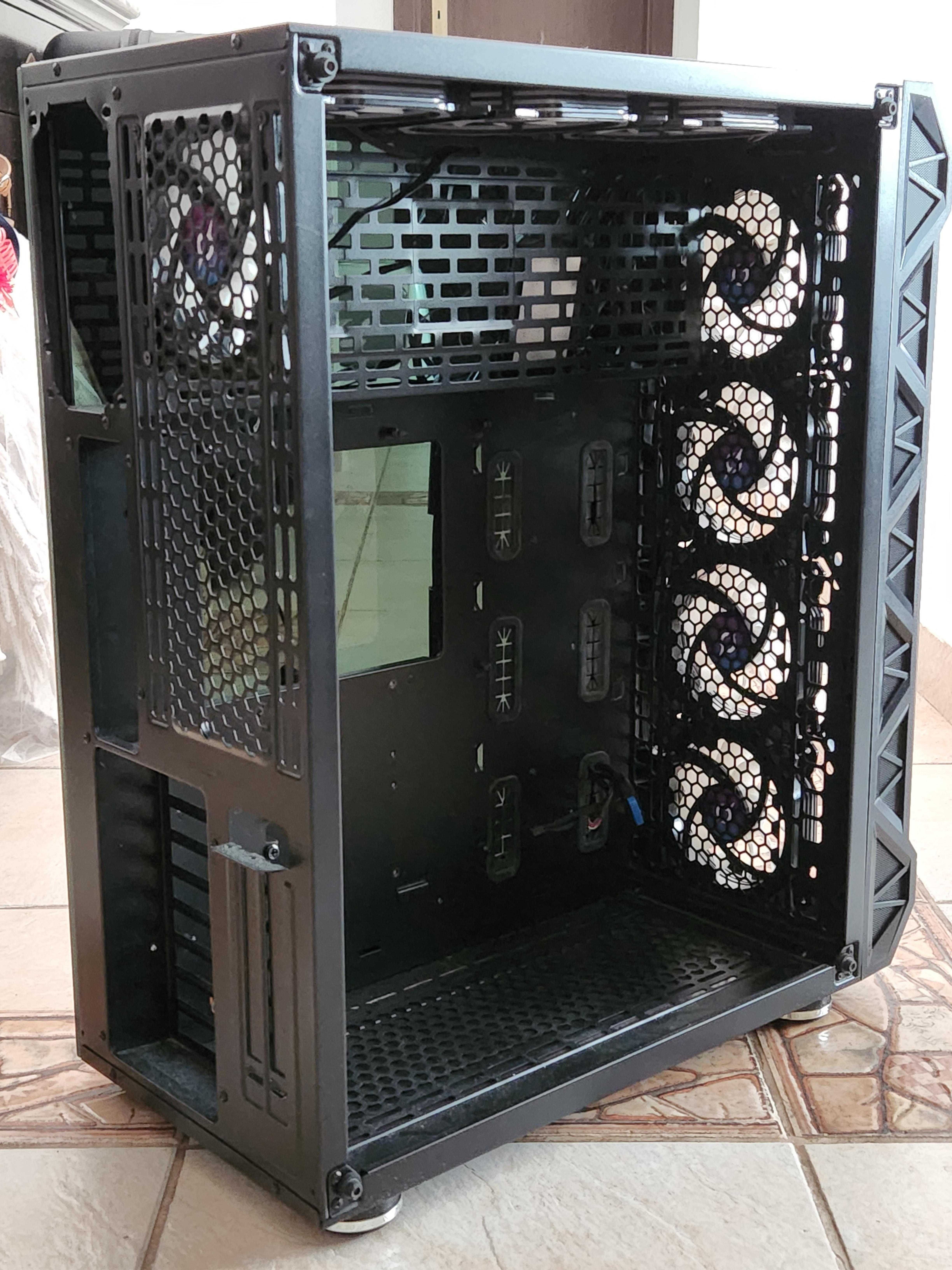 Carcasa Aqirys Deneb - 8 ventilatoare incluse