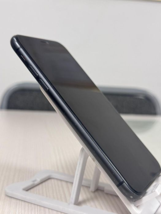 Айфон 11 торг есть