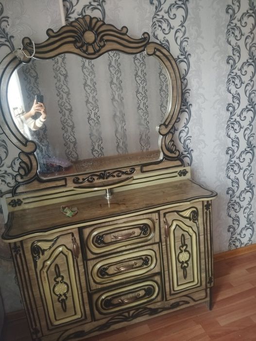 Mebel sotiladi kelishiladi