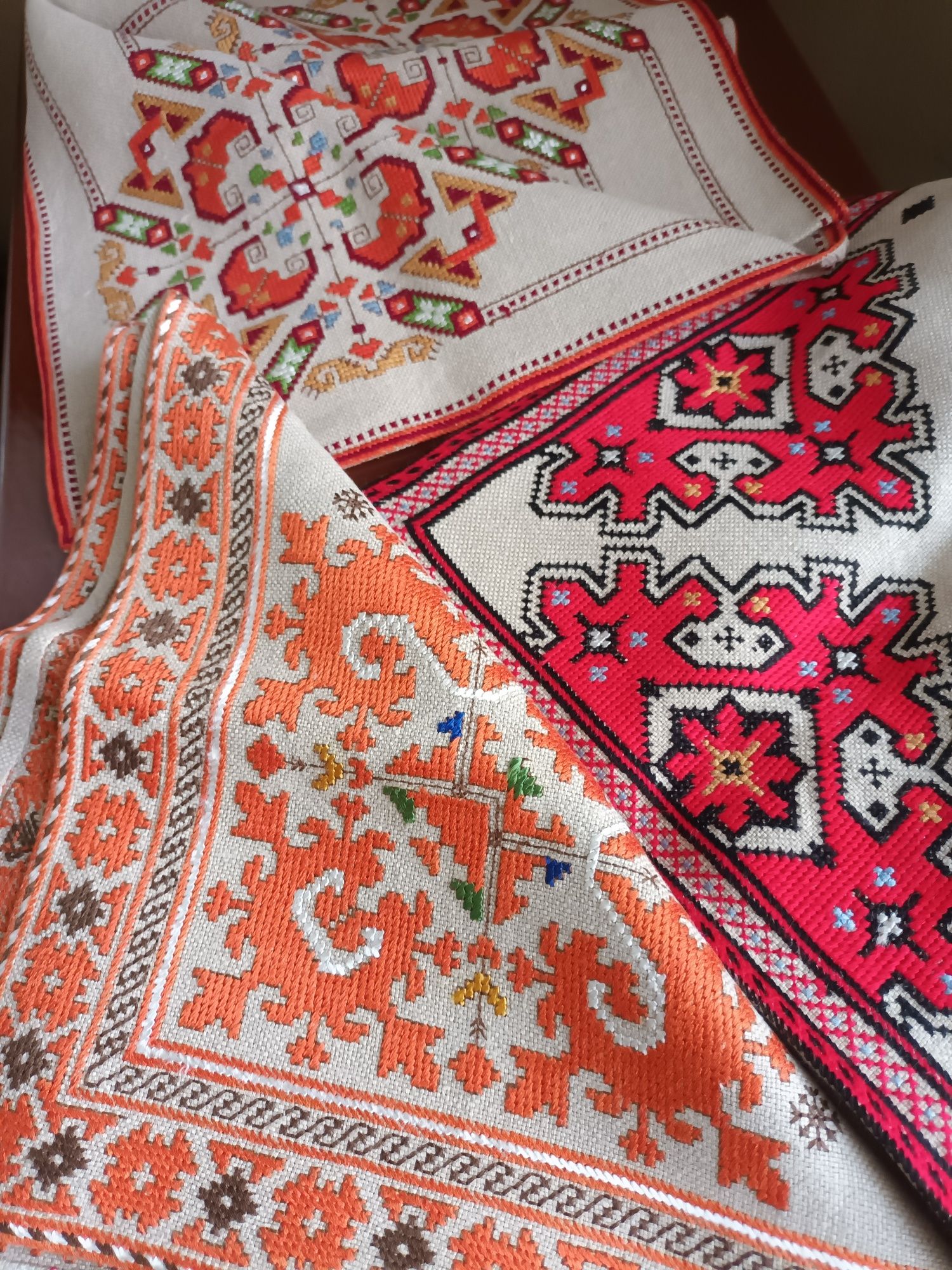 Продавам карета българска бродерияя