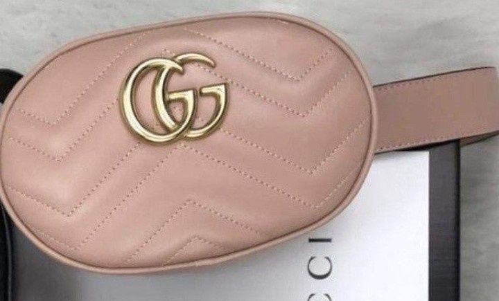 Geanta mini/borsete, diverse nuanțe, logo metalic, saculet, etichetă