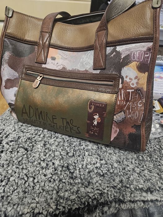 Галяма чанта със протмоне