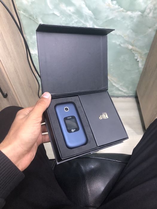 Zip mobile Z909 yangi 2 martta zaryat qoyilgan
