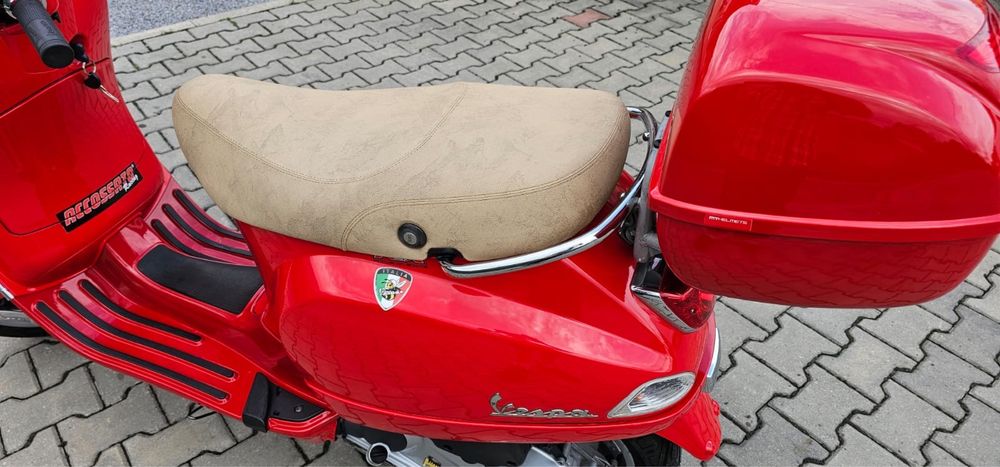 Piaggio Vespa LX 125