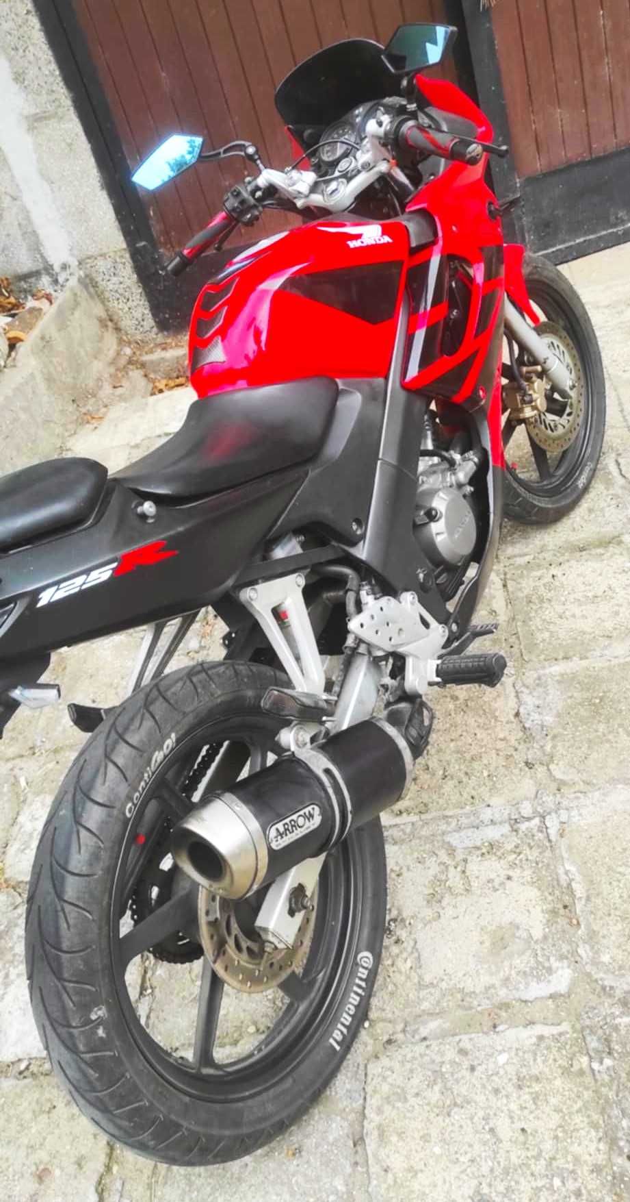 Honda  Cbr  125 r