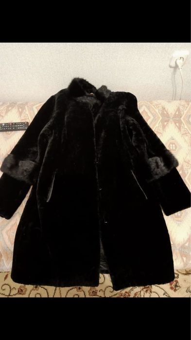 Продам женскую шубу 48-52
