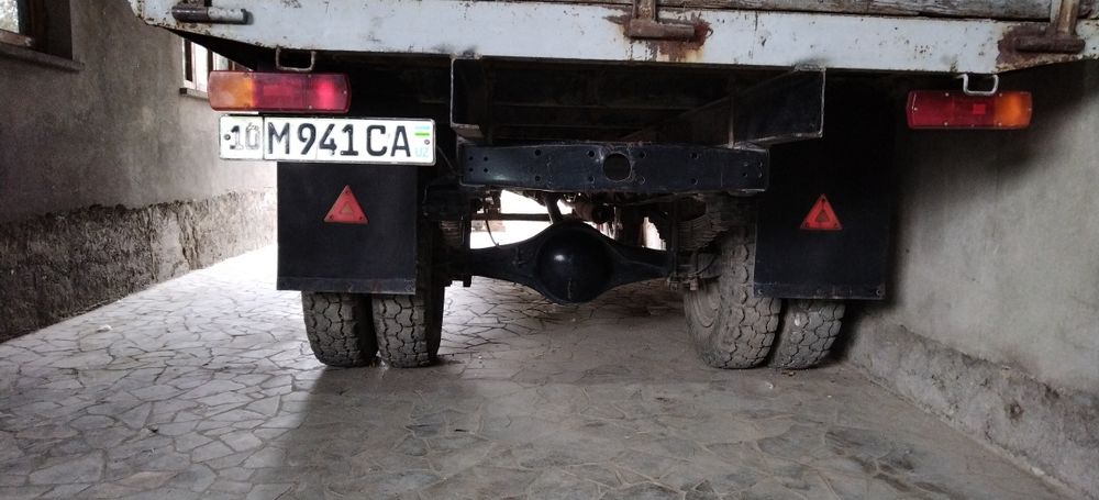 Gaz 52 sotildi, yurib turgan holati yaxshi