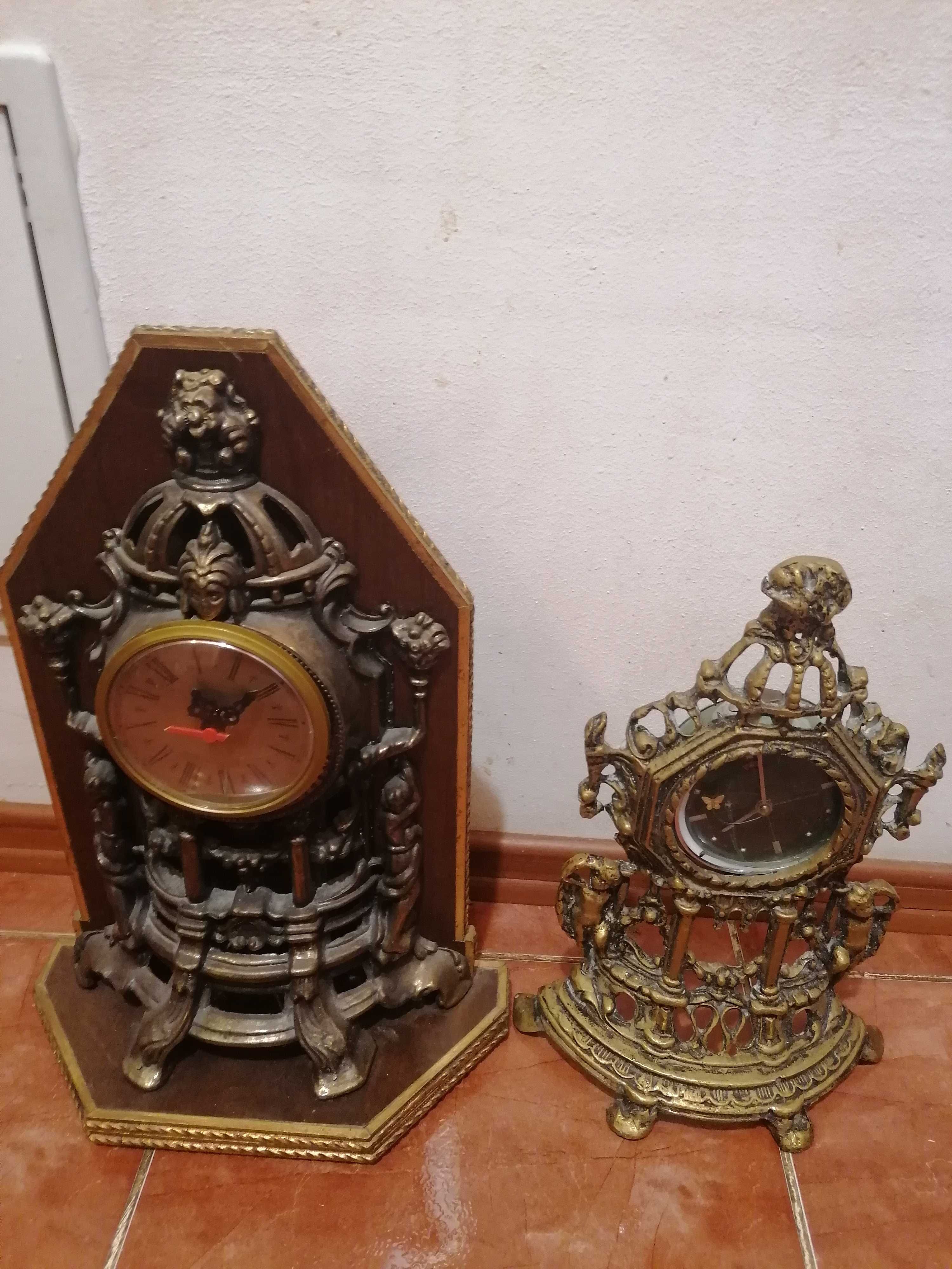 Ceas cu cadrul din bronz vintage