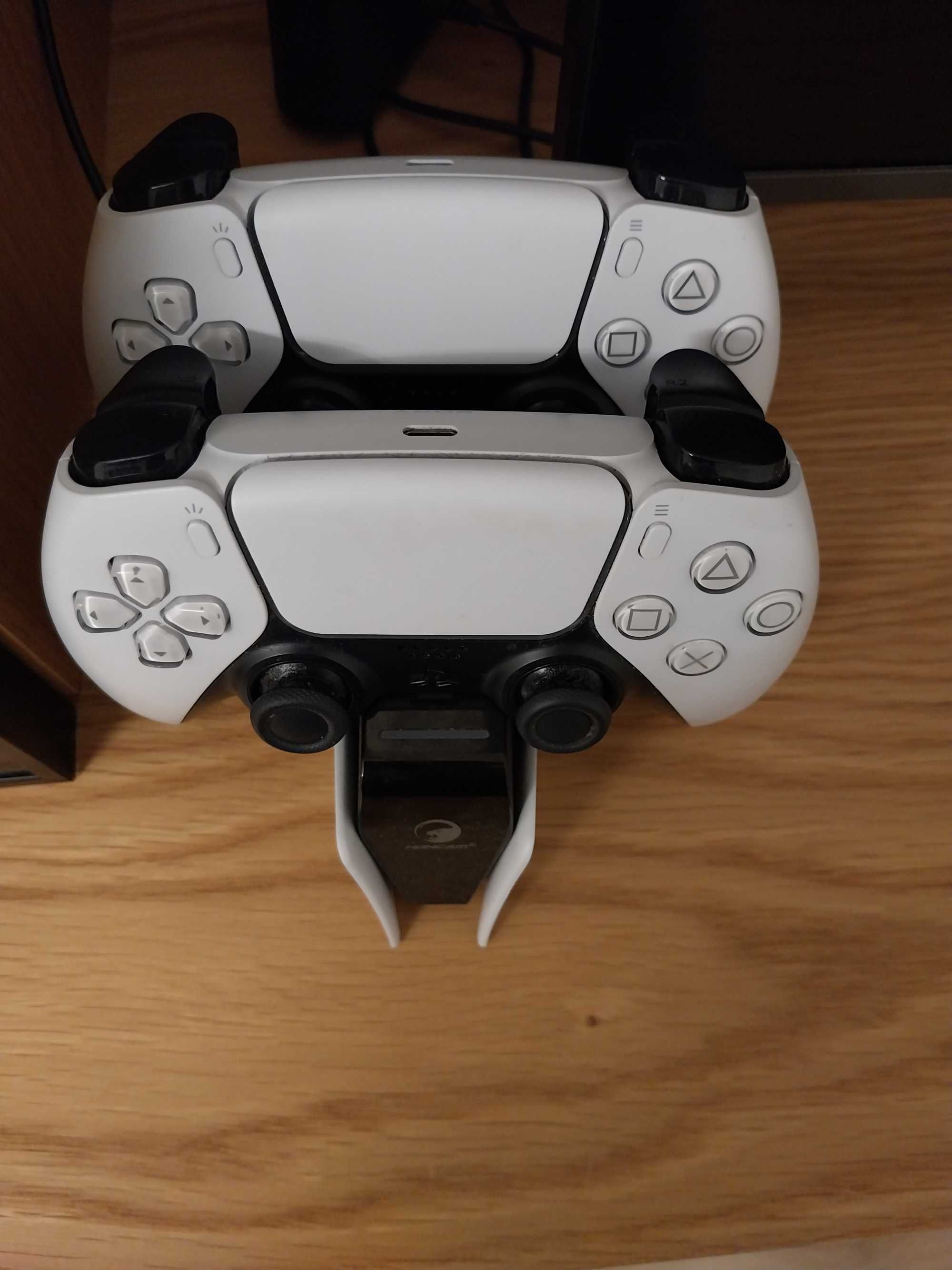 Ps5 с  оригинален джойстик
