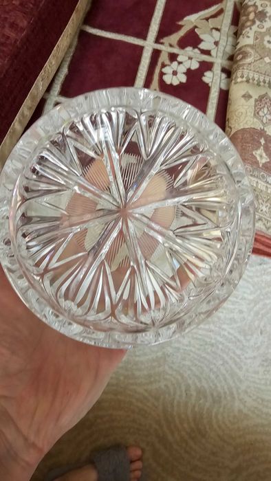Хрустальные вазы в идеальном состоянии
