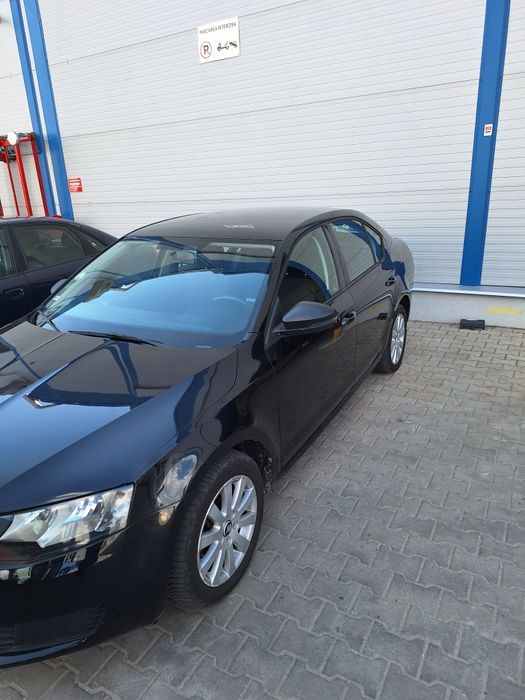 Vând Skoda Octavia 3