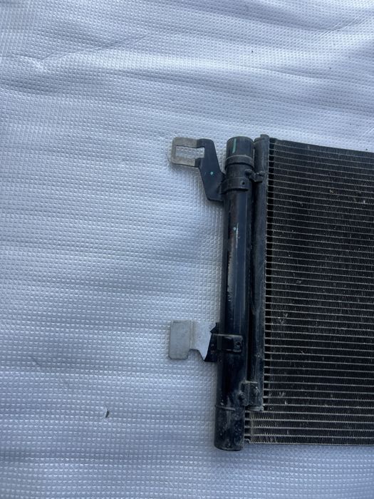 Radiator clima BENTLEY BENTAYGA 80A816411N