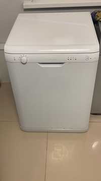 Посудодомоечная машина Ariston L6063