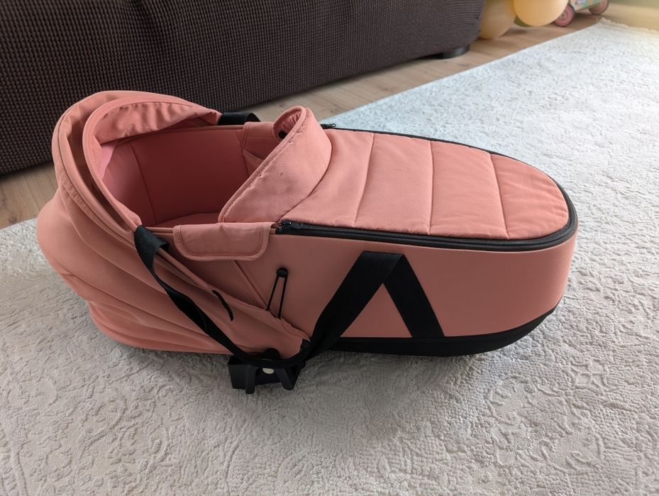 Landou Babyzen YOYO in stare foarte buna cu adaptor carucior