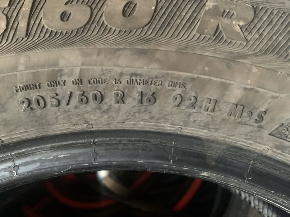 Anvelope Iarna 205/60/16